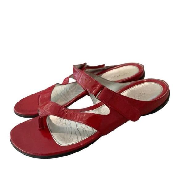 $ 10 add on $ Ecco Red patent Leather comfort Sandals Size 8.5-9 - Picture 4 of 11
